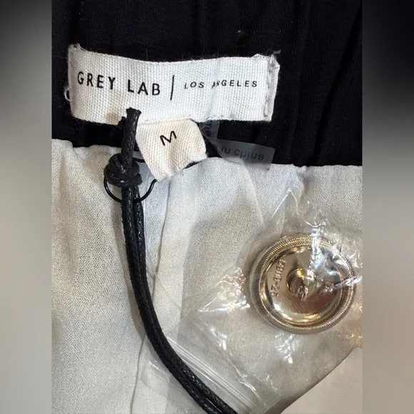 NWT Women’s GREY LAB Los Angeles multicolor tweed dress shorts- Size Medium - Picture 5 of 8